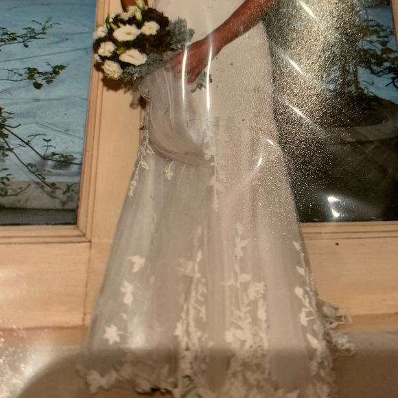 Wedding Dress or Ballgown - Picture 9 of 13